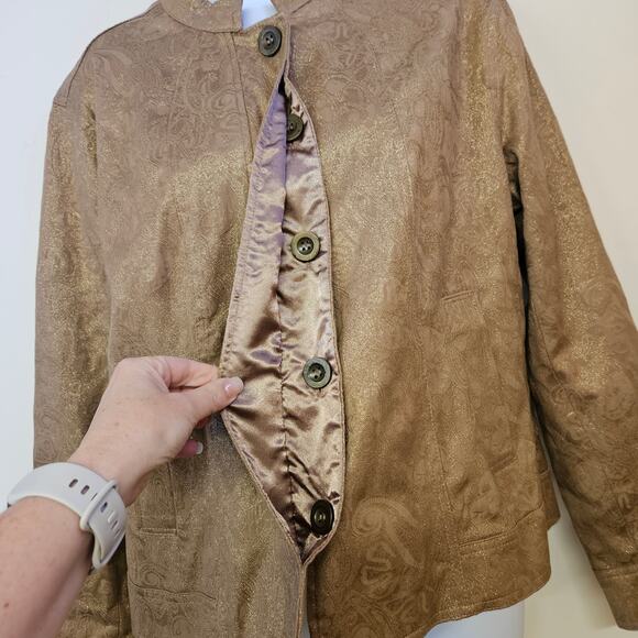 Chico's Jacquard Linea Blazer Jacket Size 2 / L Tan and Gold Accent Mature - Picture 4 of 10